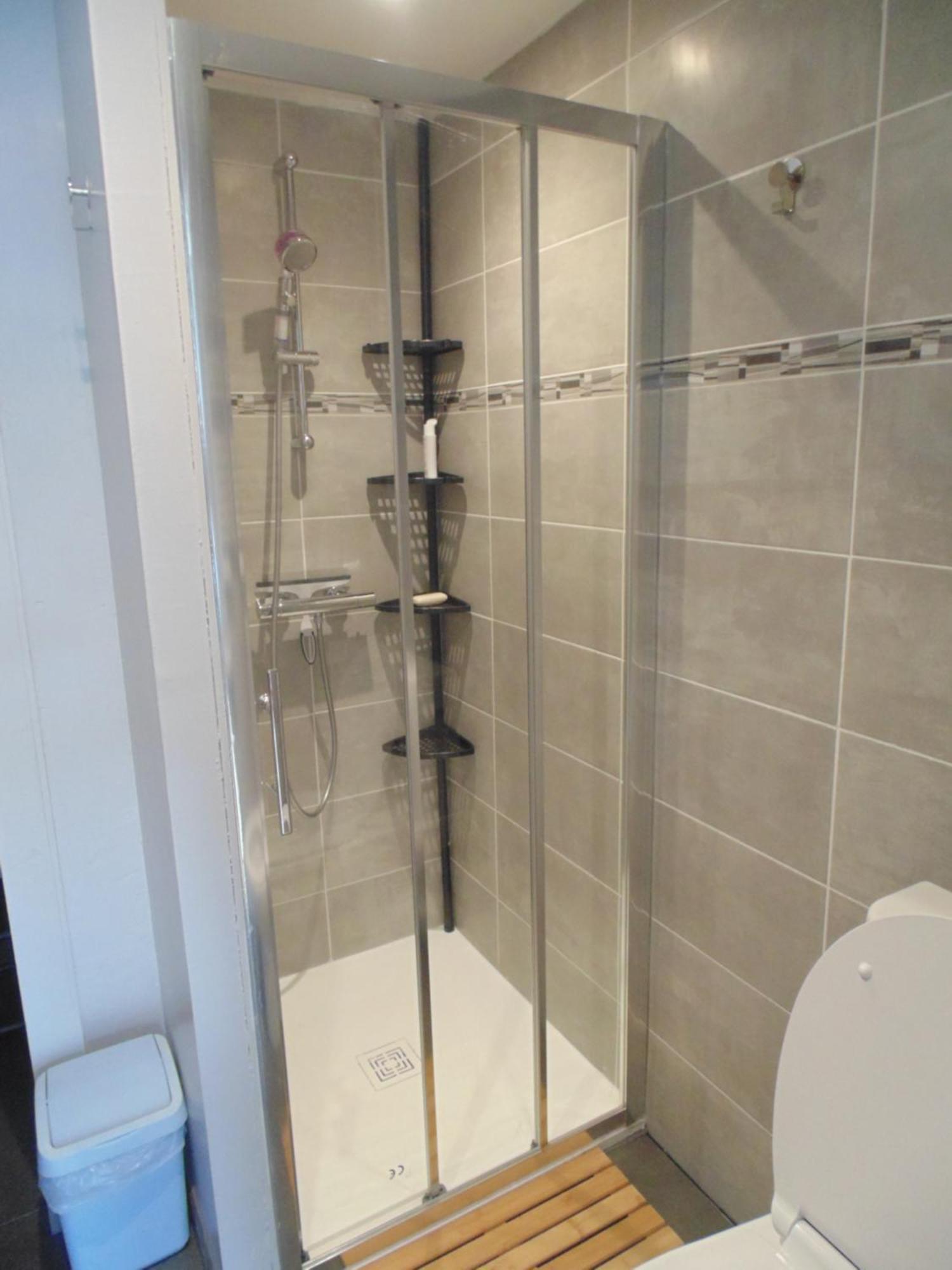 Appartement Entierement Renove Avec Wifi Tout A Pied รัวย็อง ภายนอก รูปภาพ